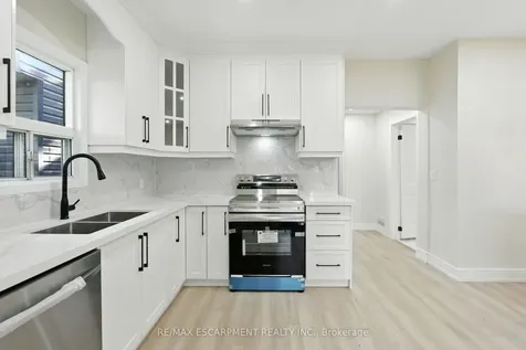 9 Alice Street Hamilton ON L8H 4R5