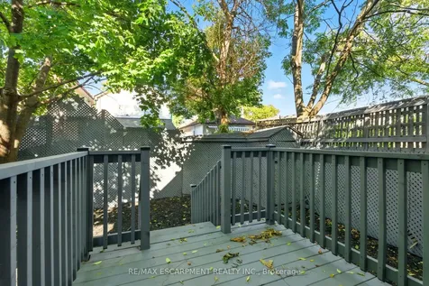 9 Alice Street Hamilton ON L8H 4R5