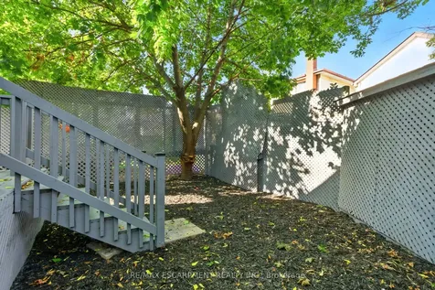 9 Alice Street Hamilton ON L8H 4R5