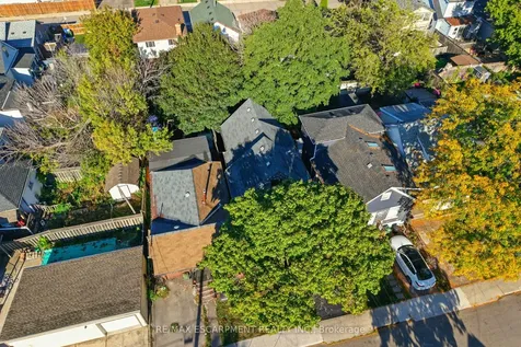 9 Alice Street Hamilton ON L8H 4R5