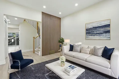 9 Alice Street Hamilton ON L8H 4R5