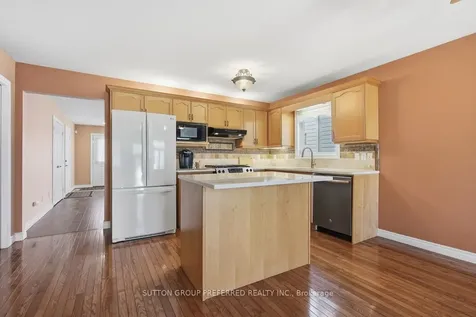 64 Willow Crescent Strathroy-caradoc ON N7G 4H1