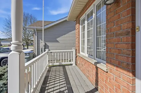 64 Willow Crescent Strathroy-caradoc ON N7G 4H1