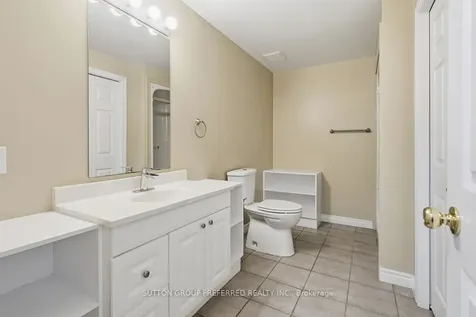 64 Willow Crescent Strathroy-caradoc ON N7G 4H1