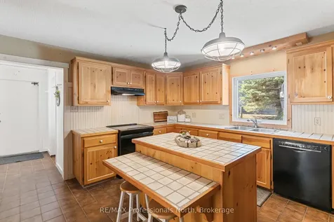 16 Highland Gate Boulevard Minden Hills ON K0M 2K0