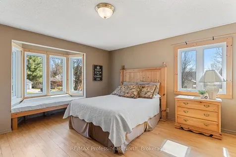 16 Highland Gate Boulevard Minden Hills ON K0M 2K0