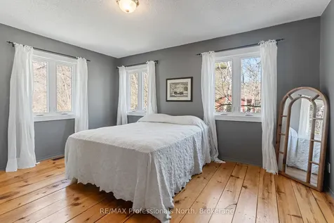 16 Highland Gate Boulevard Minden Hills ON K0M 2K0