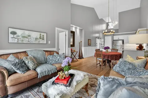 212 Stonehenge Drive Hamilton ON L9K 1N5