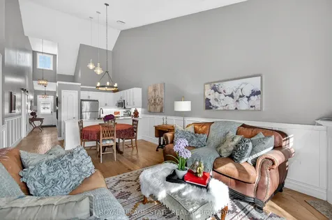 212 Stonehenge Drive Hamilton ON L9K 1N5