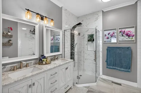 212 Stonehenge Drive Hamilton ON L9K 1N5