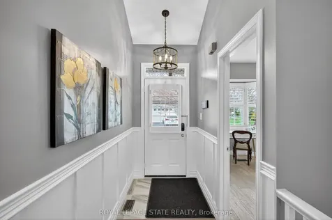 212 Stonehenge Drive Hamilton ON L9K 1N5