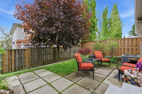 212 Stonehenge Drive Hamilton ON L9K 1N5