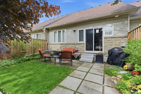 212 Stonehenge Drive Hamilton ON L9K 1N5