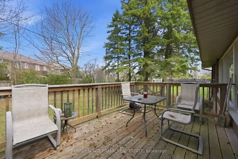 30 Maple Crescent Kawartha Lakes ON K9V 2R7