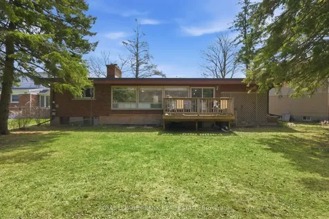 30 Maple Crescent Kawartha Lakes ON K9V 2R7