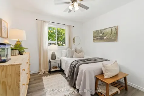 6 Sparrow Court Kawartha Lakes ON K0M 2C0
