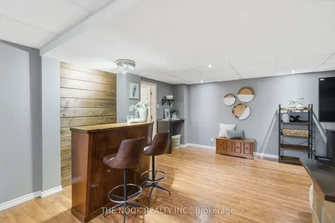 6 Sparrow Court Kawartha Lakes ON K0M 2C0