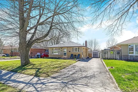 48 Knightswood Boulevard Guelph ON N1E 3W5