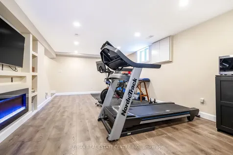 48 Knightswood Boulevard Guelph ON N1E 3W5