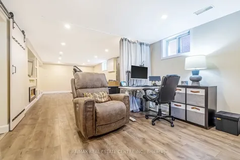 48 Knightswood Boulevard Guelph ON N1E 3W5