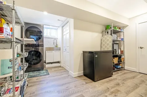 48 Knightswood Boulevard Guelph ON N1E 3W5