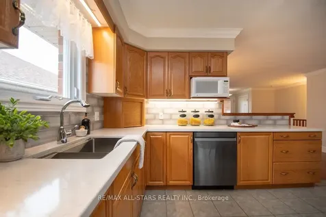 383 Wallace Drive Kawartha Lakes ON K9V 6K7