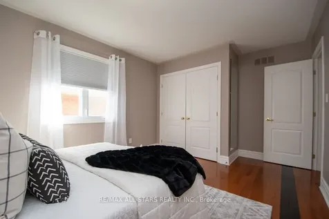 383 Wallace Drive Kawartha Lakes ON K9V 6K7
