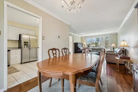 11 Gregory Place Guelph ON N1H 6Y5