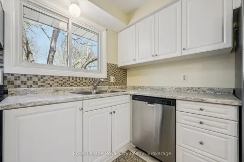 11 Gregory Place Guelph ON N1H 6Y5