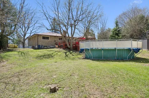 11 Gregory Place Guelph ON N1H 6Y5