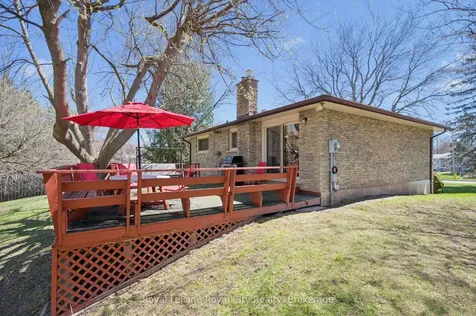 11 Gregory Place Guelph ON N1H 6Y5
