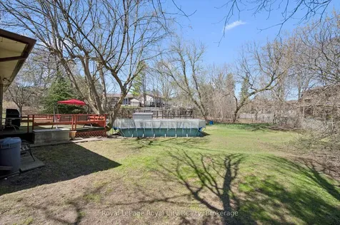 11 Gregory Place Guelph ON N1H 6Y5