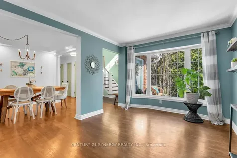25 Waterton Crescent Kanata ON K2M 1Y8