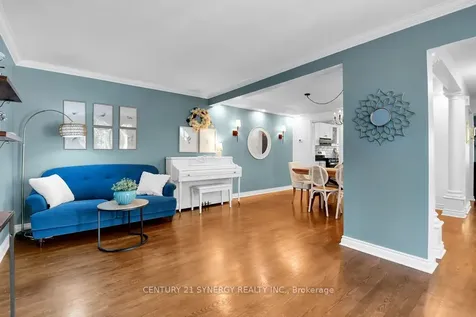 25 Waterton Crescent Kanata ON K2M 1Y8