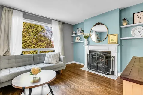 25 Waterton Crescent Kanata ON K2M 1Y8