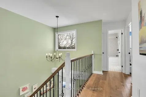 25 Waterton Crescent Kanata ON K2M 1Y8
