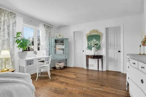 25 Waterton Crescent Kanata ON K2M 1Y8