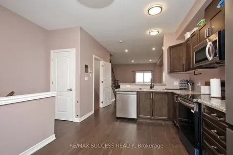 47 Edenrock Drive Hamilton ON L8E 0G6
