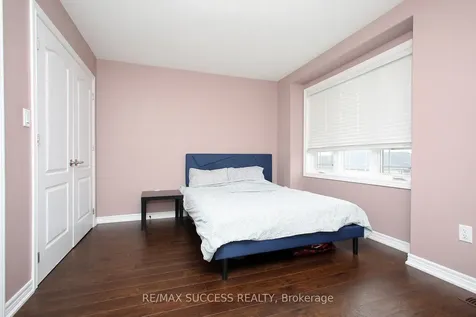 47 Edenrock Drive Hamilton ON L8E 0G6