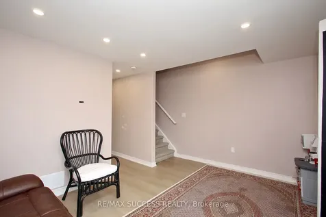 47 Edenrock Drive Hamilton ON L8E 0G6