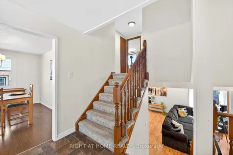 22 Vance Crescent Hamilton ON L8B 0B8