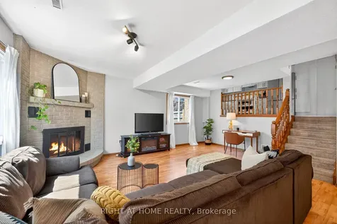 22 Vance Crescent Hamilton ON L8B 0B8