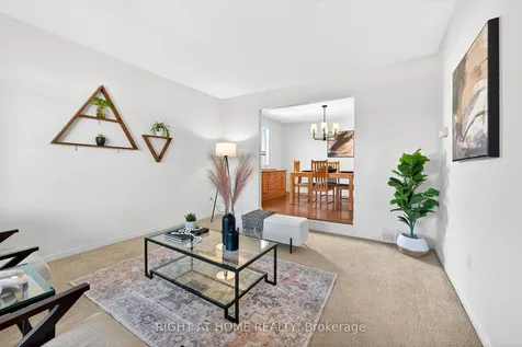22 Vance Crescent Hamilton ON L8B 0B8