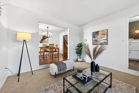 22 Vance Crescent Hamilton ON L8B 0B8