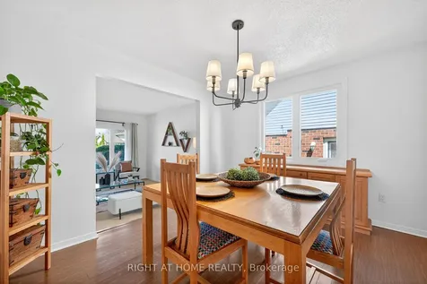 22 Vance Crescent Hamilton ON L8B 0B8