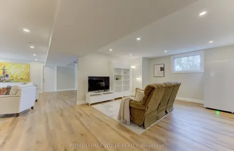395 Warrington Drive Waterloo ON N2L 2P7