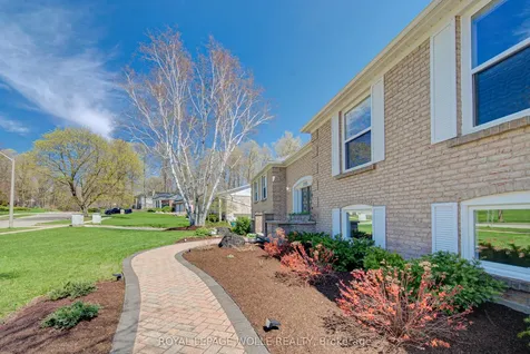 395 Warrington Drive Waterloo ON N2L 2P7