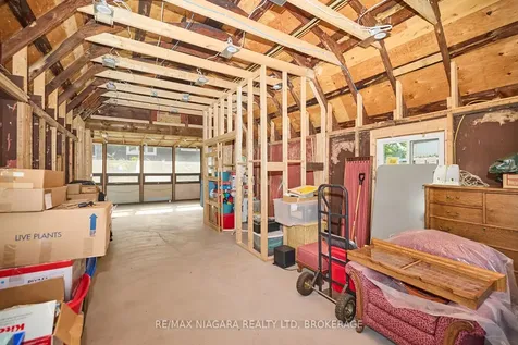 210 Ridgeway Road Fort Erie ON L0S 1B0