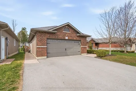 6 Aspen Drive Quinte West ON K8V 0C6