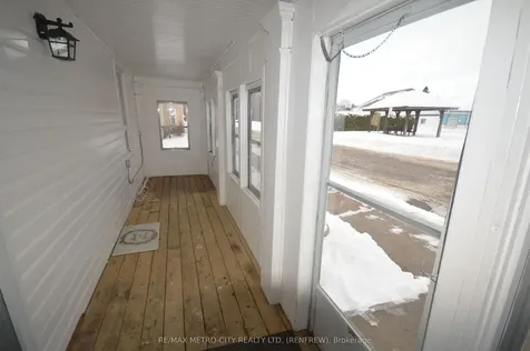 235 Renfrew Avenue W Renfrew ON K7V 2Y7